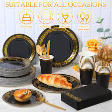 Good Eats Disposable Dinner Party Set